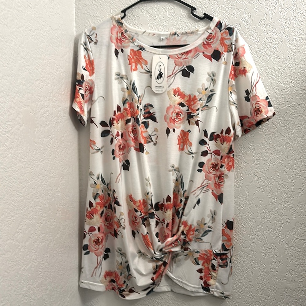 Shirt never worn, Been hanging around in the closet.